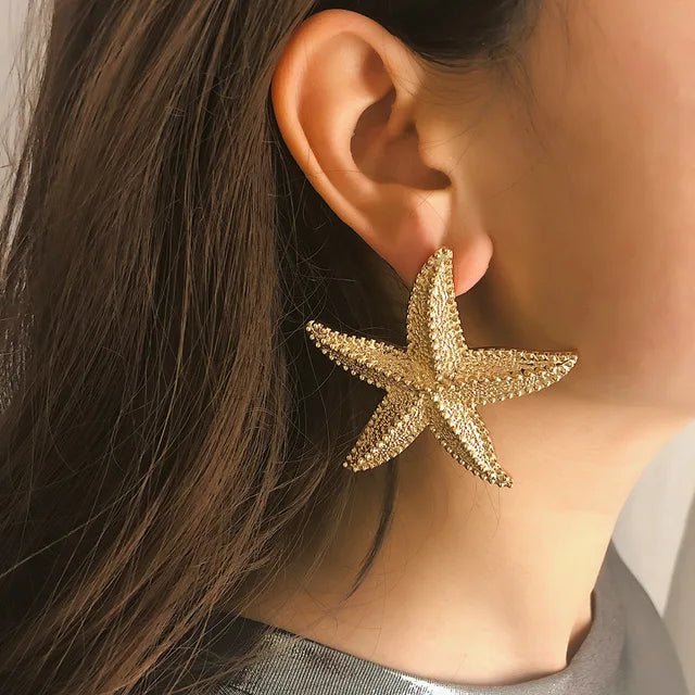 Gold Starfish Earrings (2-Piece)