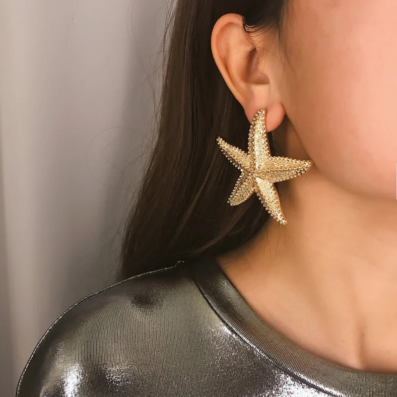 Gold Starfish Earrings (2-Piece)