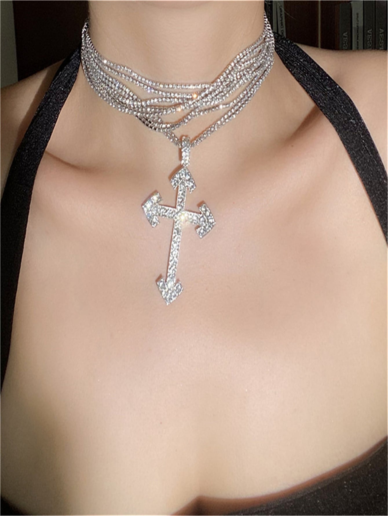 Cross Pendant Rhinestone Necklace 